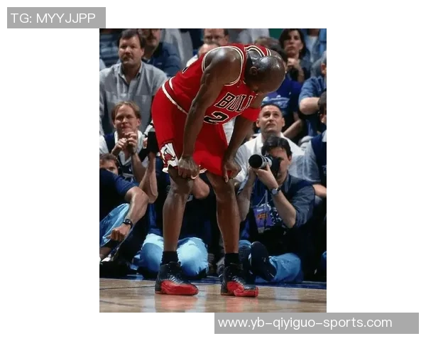 库里今日穿韦德之道12致敬热火传奇迎战迈阿密热火球队 库里今日穿韦德之道12致敬热火传奇迎战迈阿密热火球队