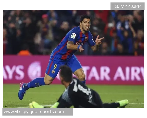 苏亚雷斯小角度射门险些破门立柱成他最大敌人